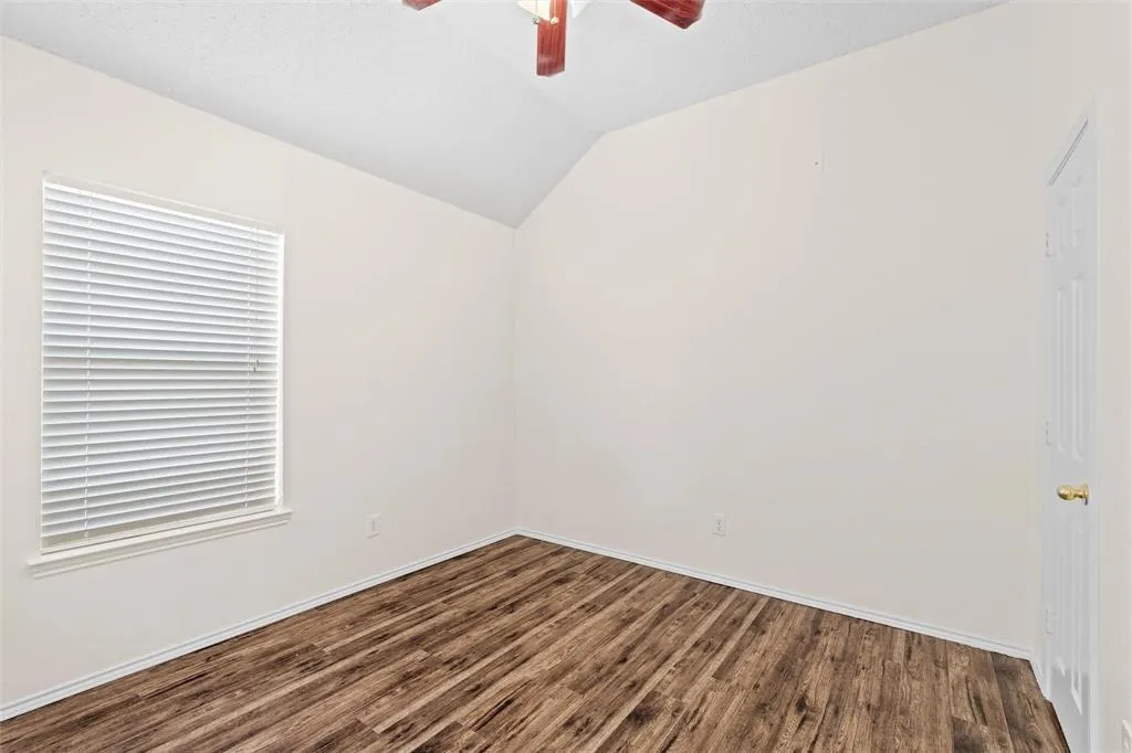 1526 Sugar Bush Trail