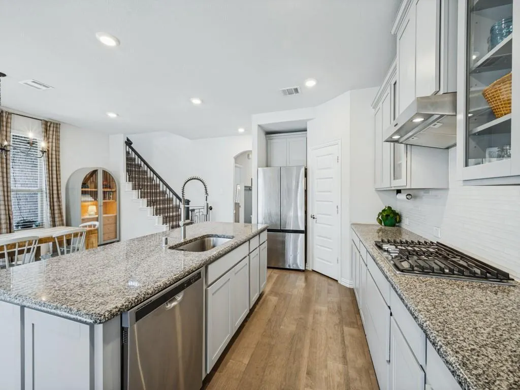 2076 Barx Drive