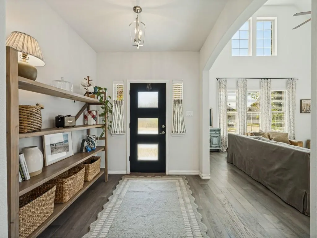 2076 Barx Drive
