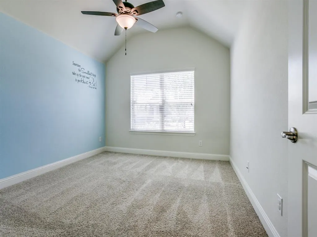 2215 Yorktown Drive
