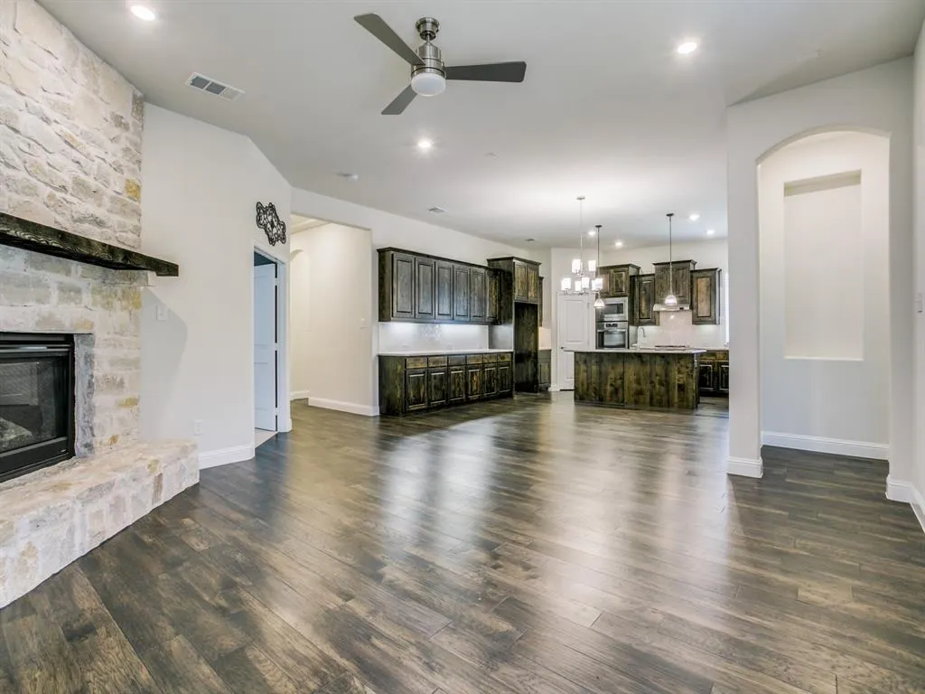 2215 Yorktown Drive