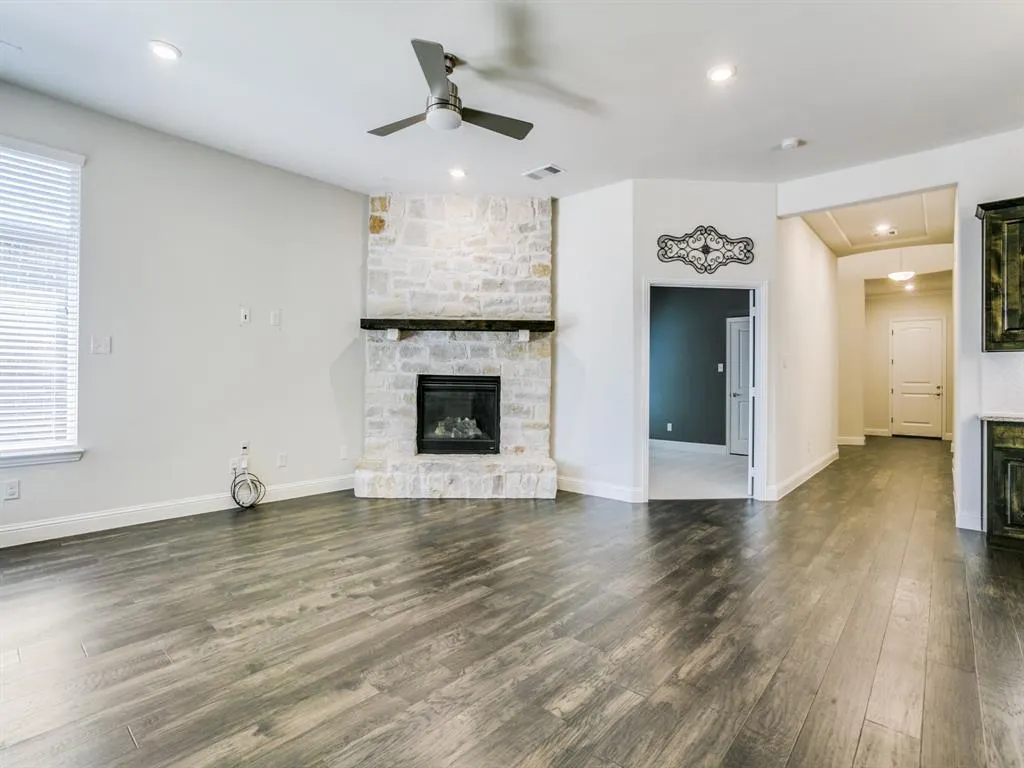 2215 Yorktown Drive