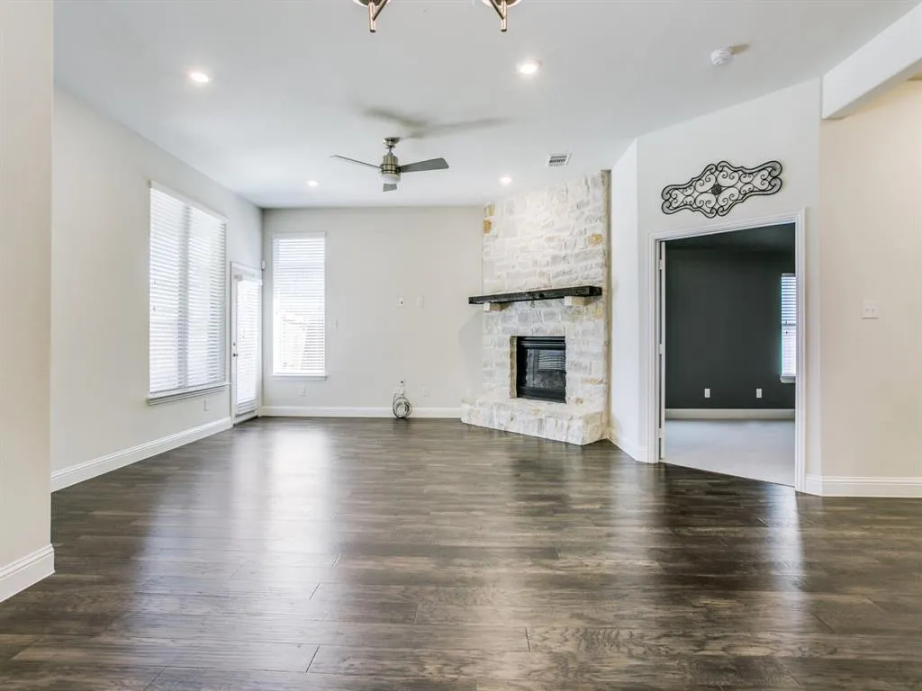2215 Yorktown Drive