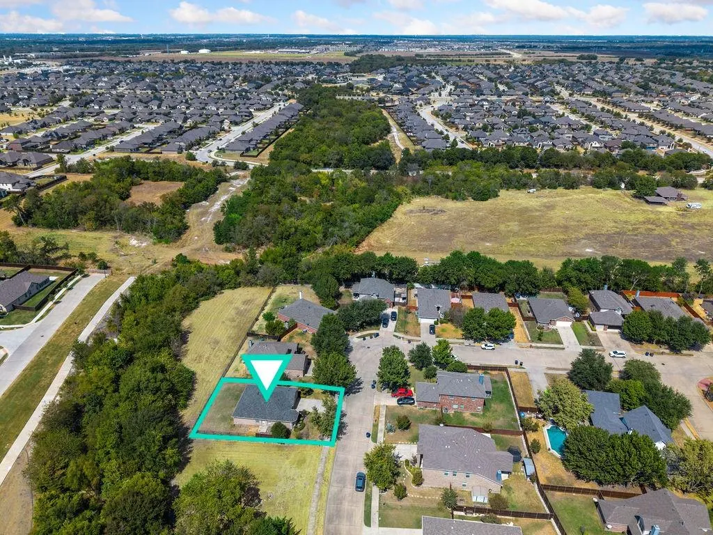 3819 Wolf Creek Lane