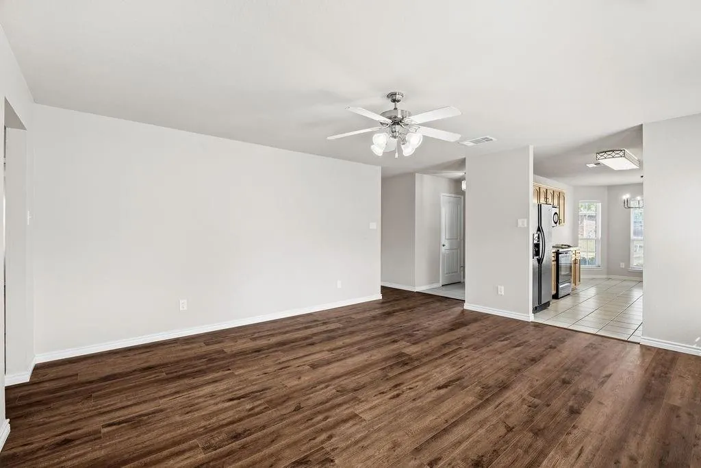 3819 Wolf Creek Lane