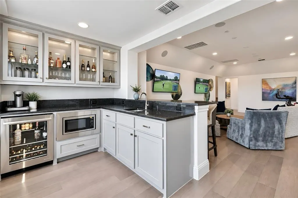 818 Brett Drive