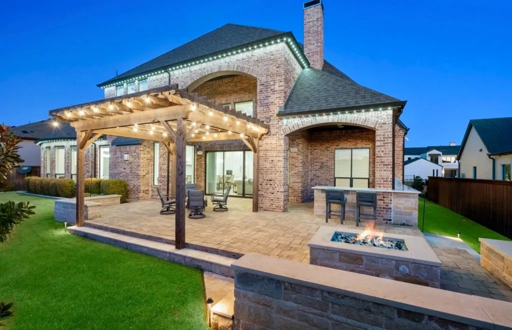 818 Brett Drive