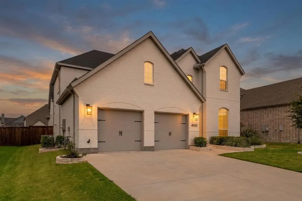4550 Mayfield Drive