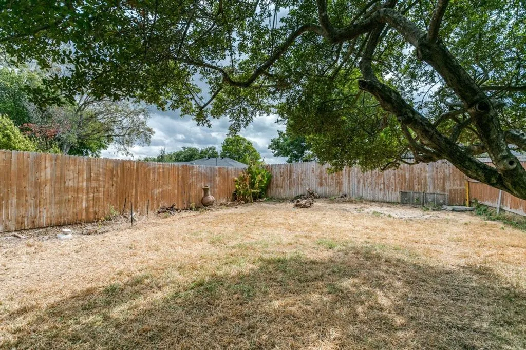 3806 Timberlake Drive