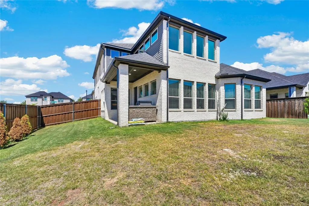853 Calusa Drive