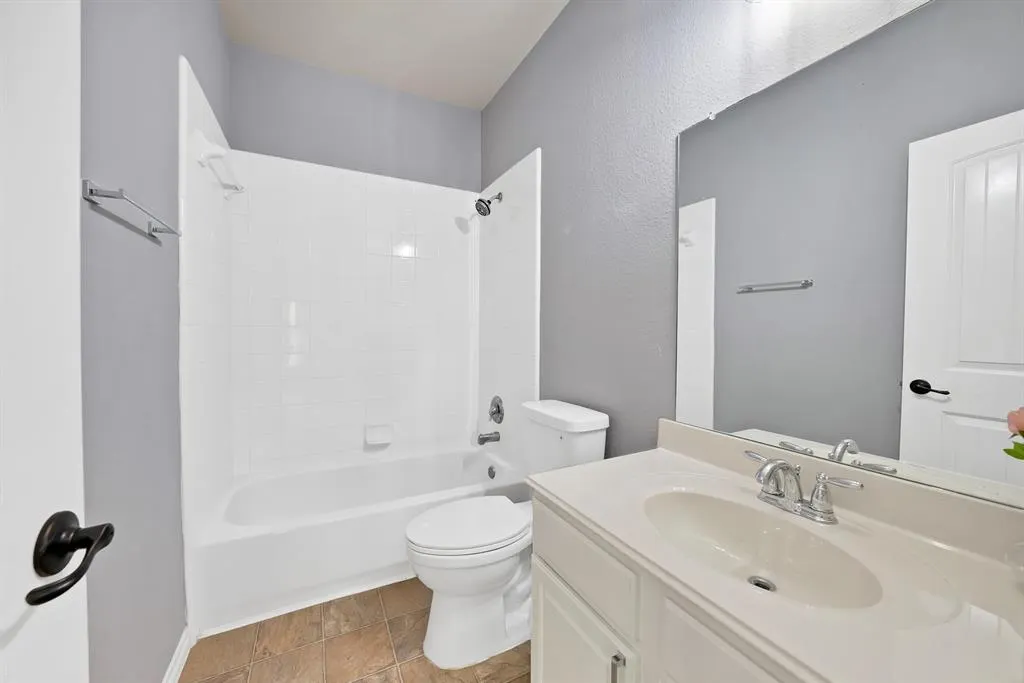 3822 Spring Run Lane