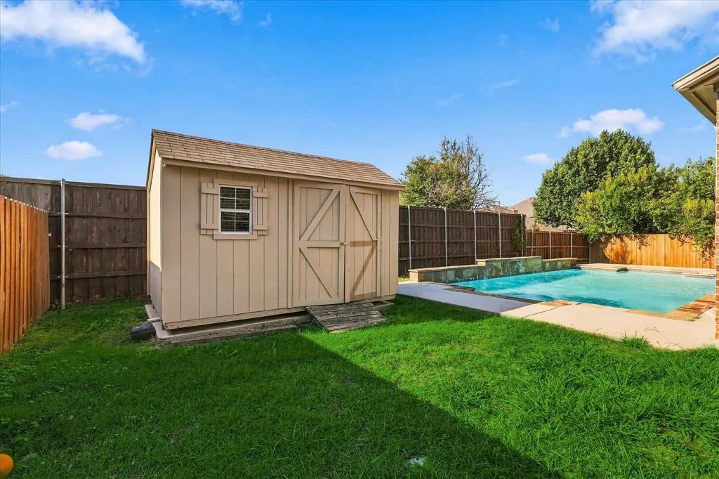 1329 Bateman Lane