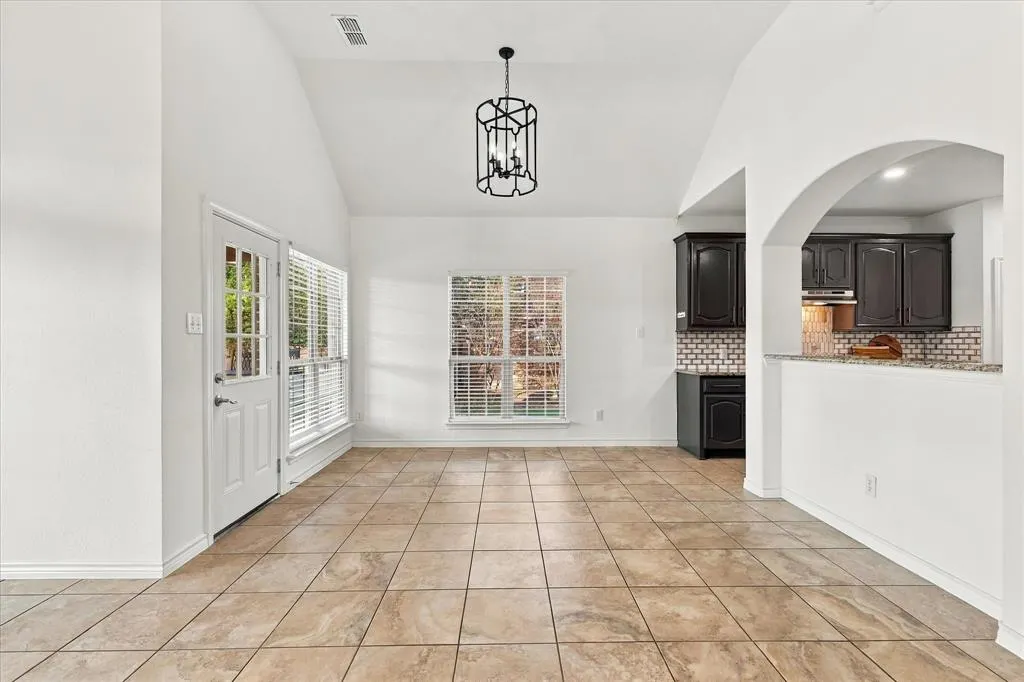 1329 Bateman Lane