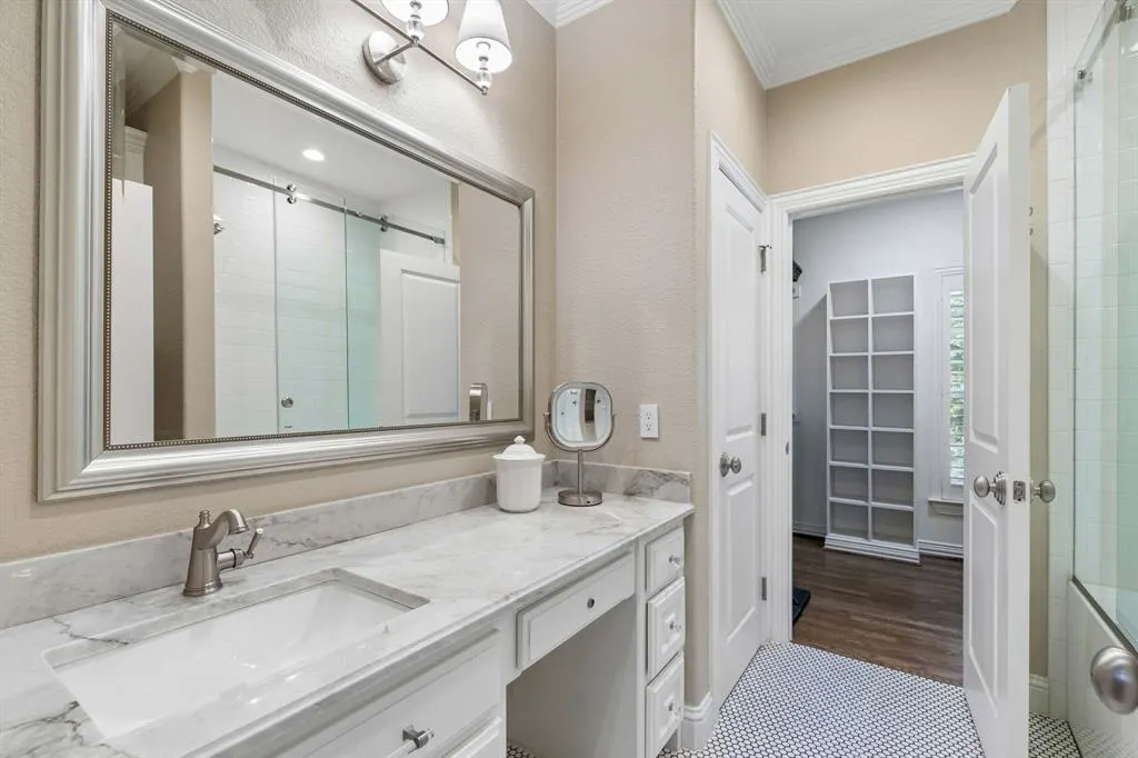 8511 Groveland Drive