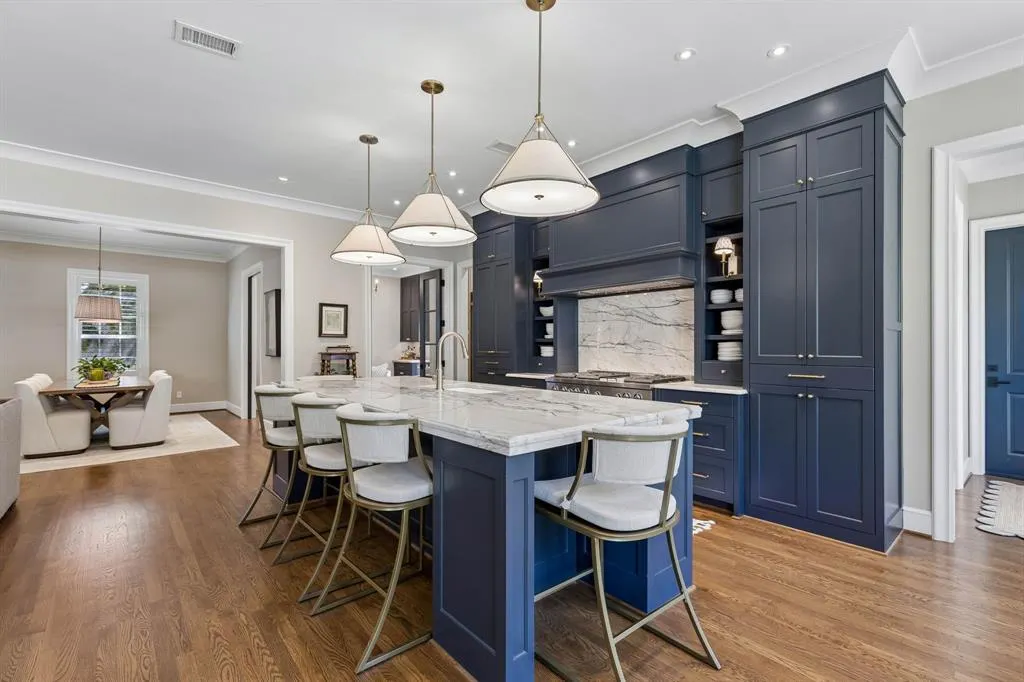 8511 Groveland Drive