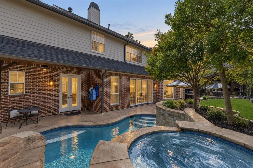 8511 Groveland Drive