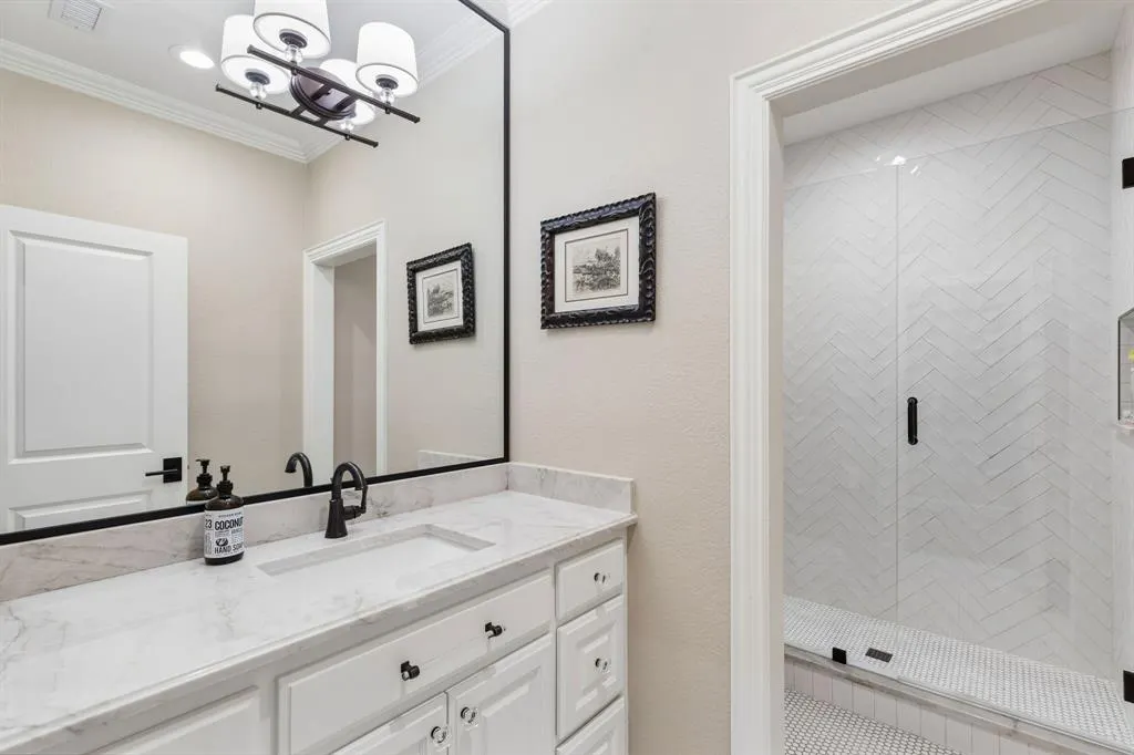 8511 Groveland Drive