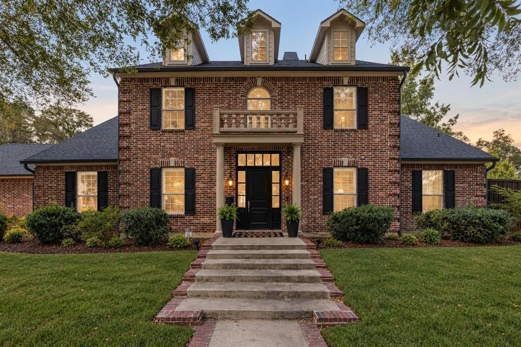 8511 Groveland Drive