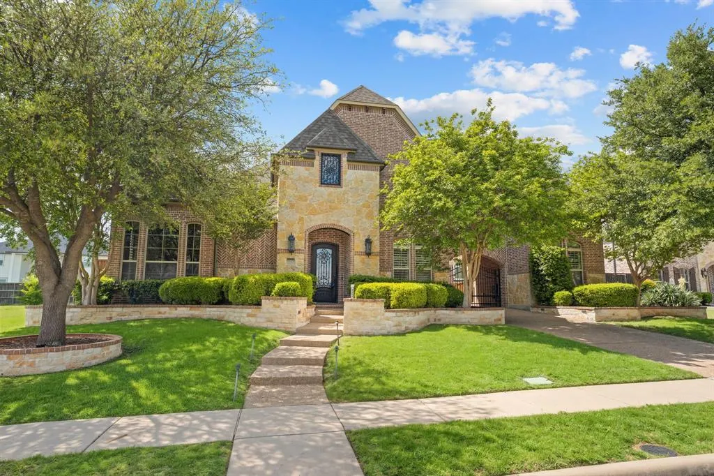 2257 Hermitage Drive