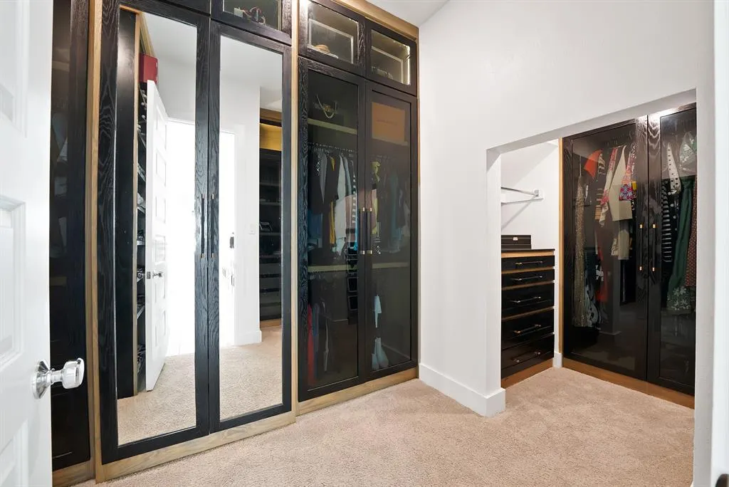 1200 Chickadee Street