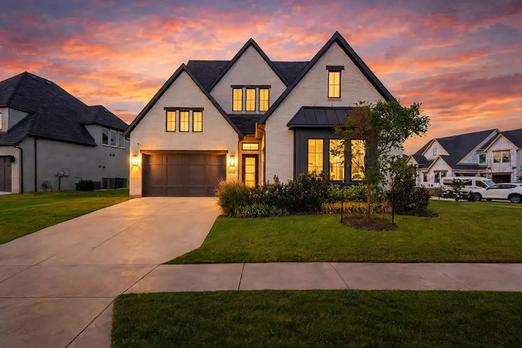 1200 Chickadee Street