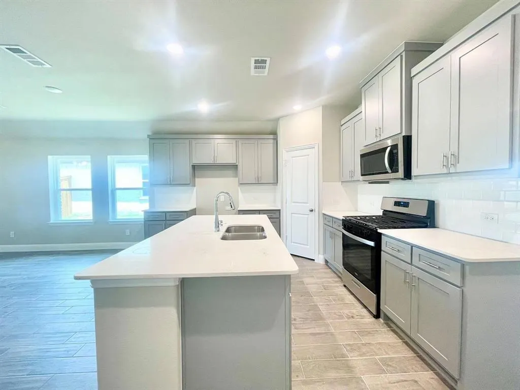 809 Tartane Drive