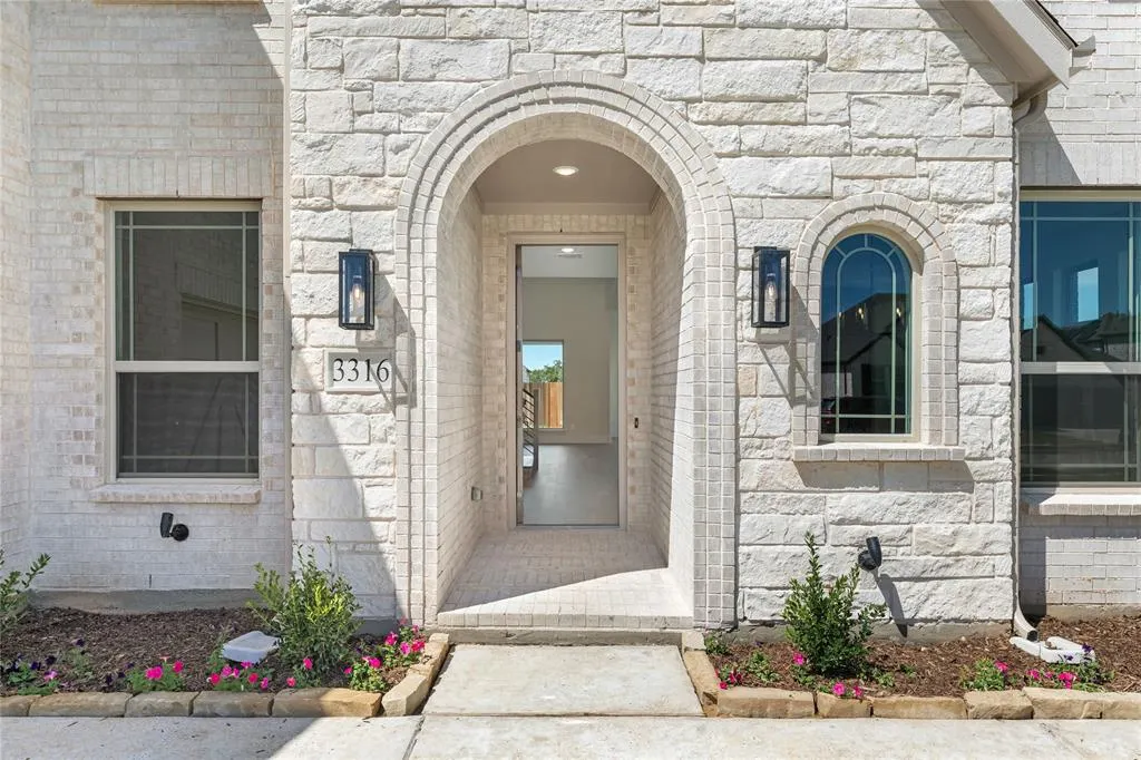 3316 Creek Meadow Drive