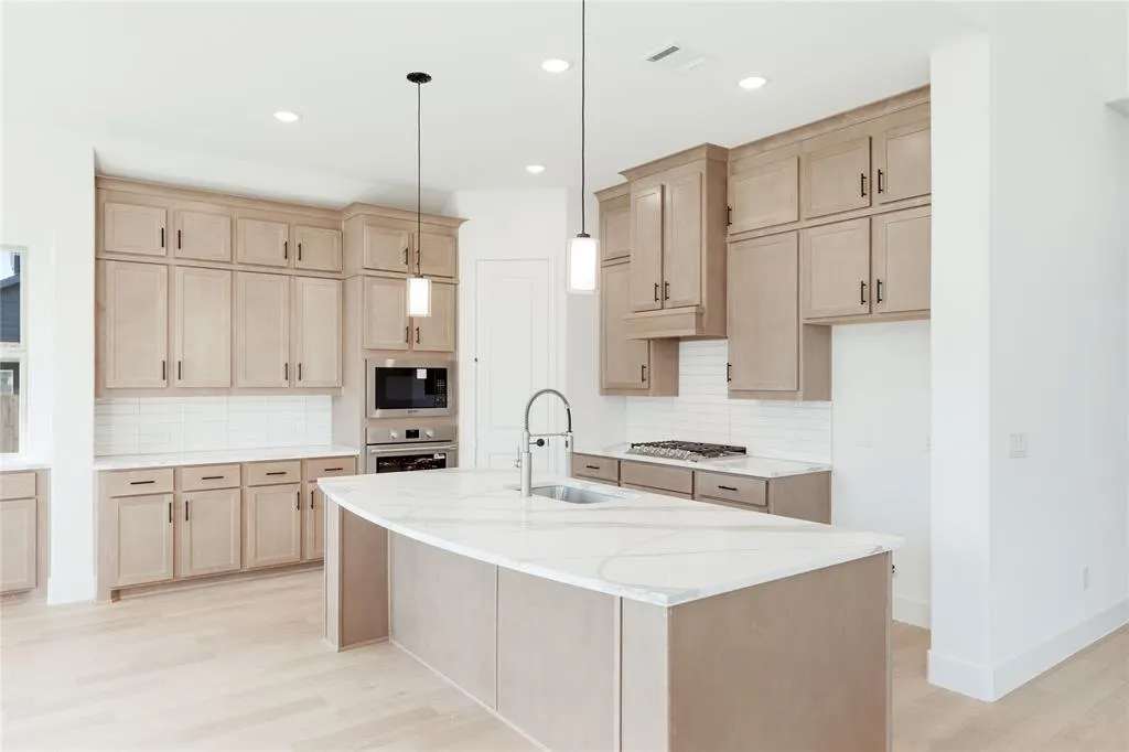 3325 Creek Meadow Drive