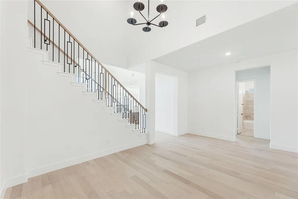 3325 Creek Meadow Drive