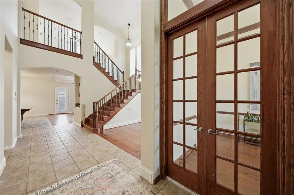 919 Panther Lane