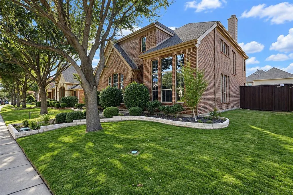 919 Panther Lane