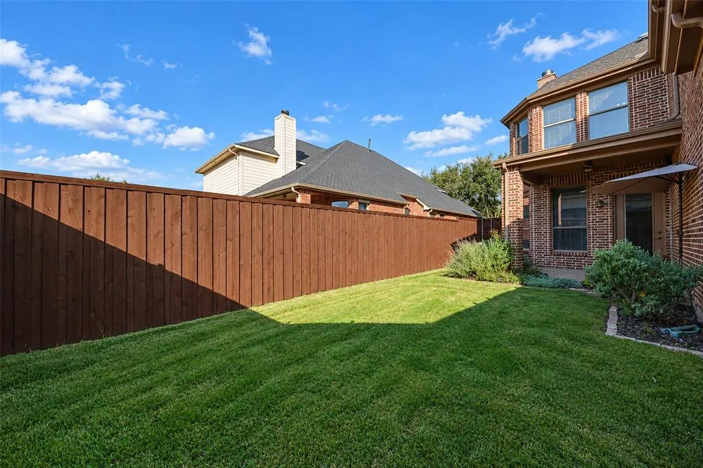 919 Panther Lane