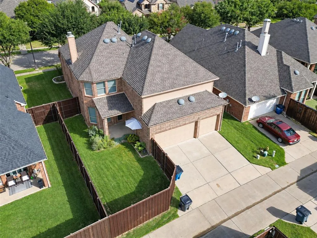 919 Panther Lane