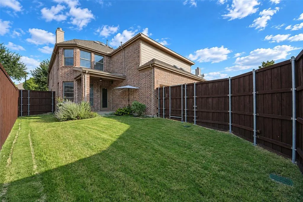 919 Panther Lane