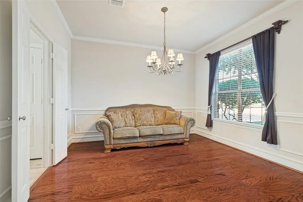 4517 Dartford Court