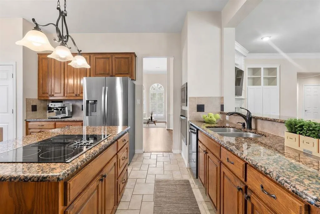 1405 Rollins Drive