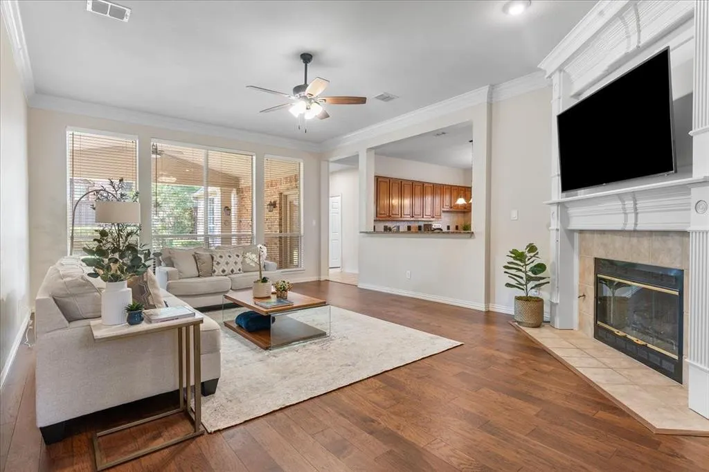 1405 Rollins Drive