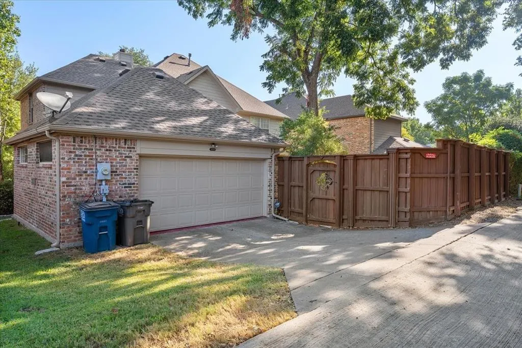 1405 Rollins Drive
