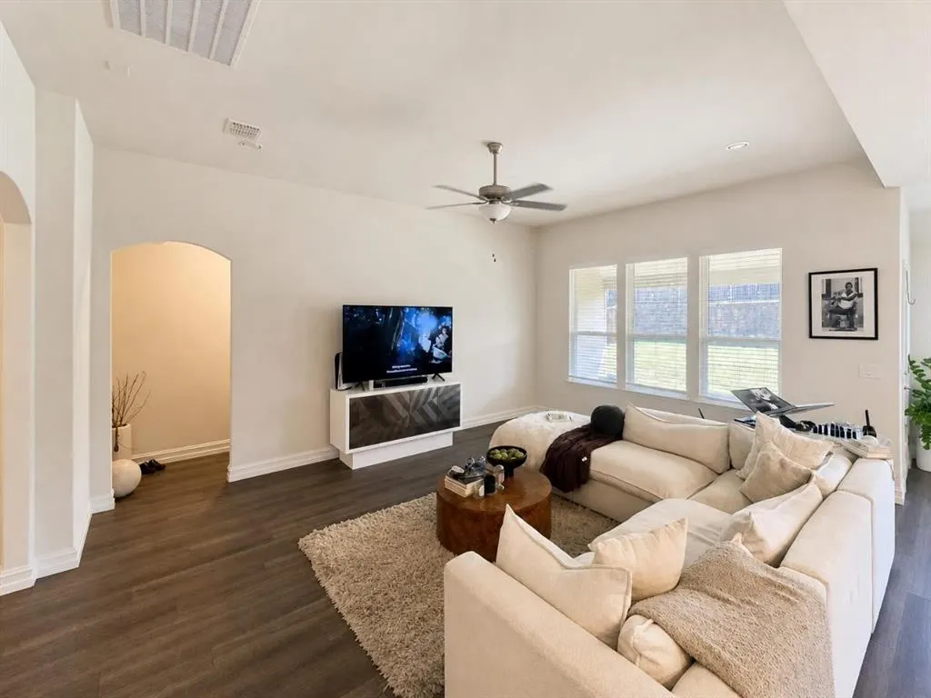 2812 Ranger Lane