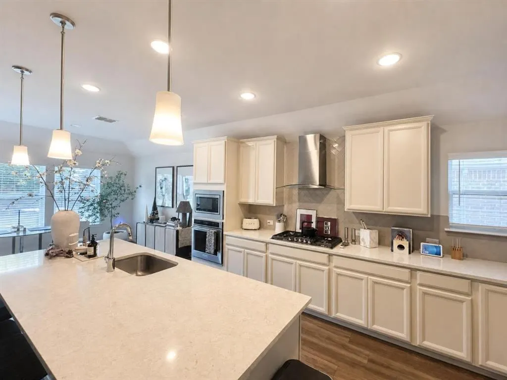 2812 Ranger Lane