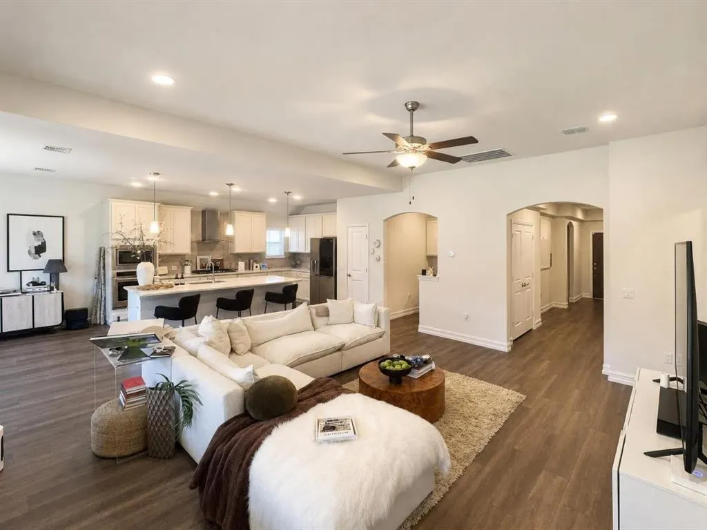 2812 Ranger Lane