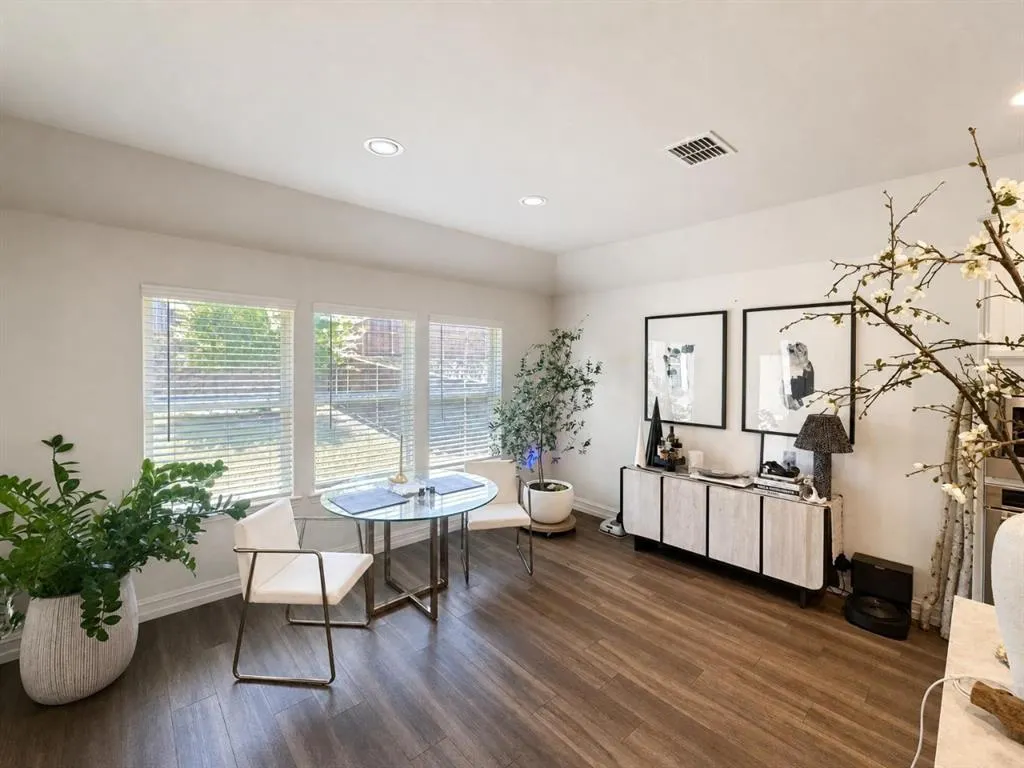2812 Ranger Lane