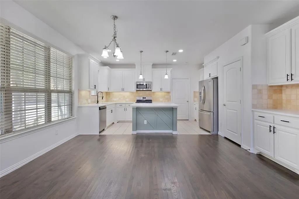 611 Matthew Place