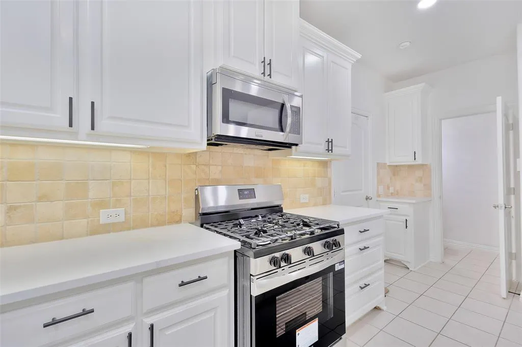 611 Matthew Place