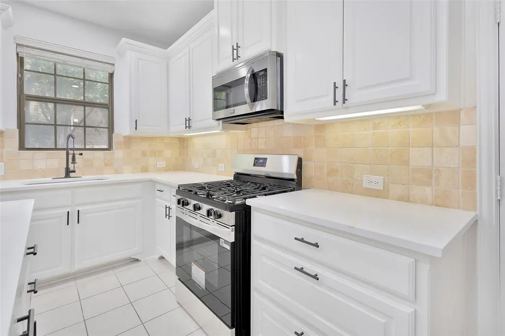 611 Matthew Place