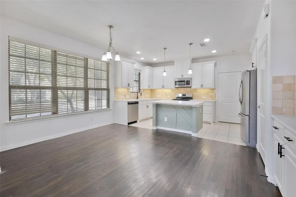 611 Matthew Place