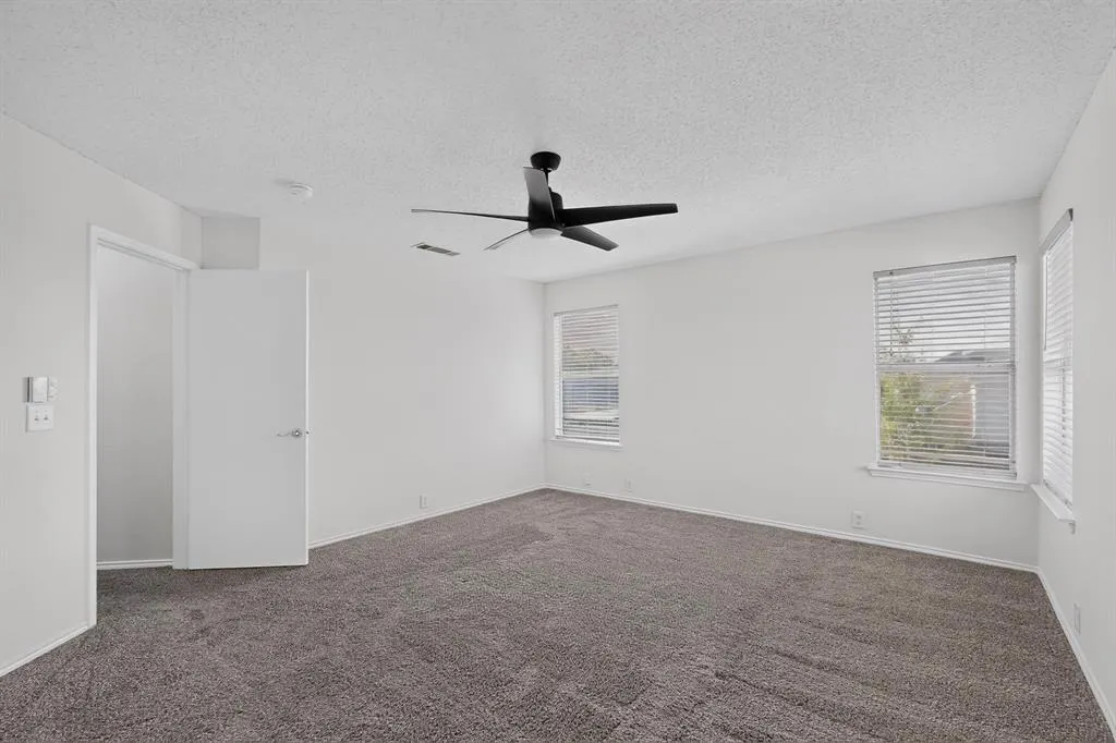 2424 Tailburton Court