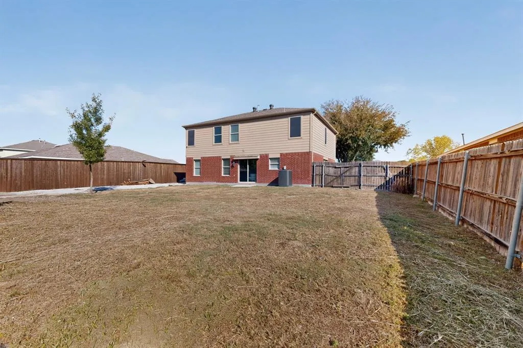 2424 Tailburton Court
