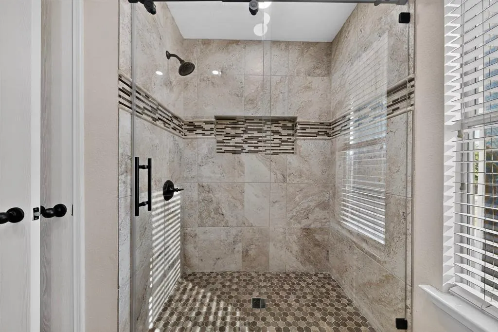 2424 Tailburton Court
