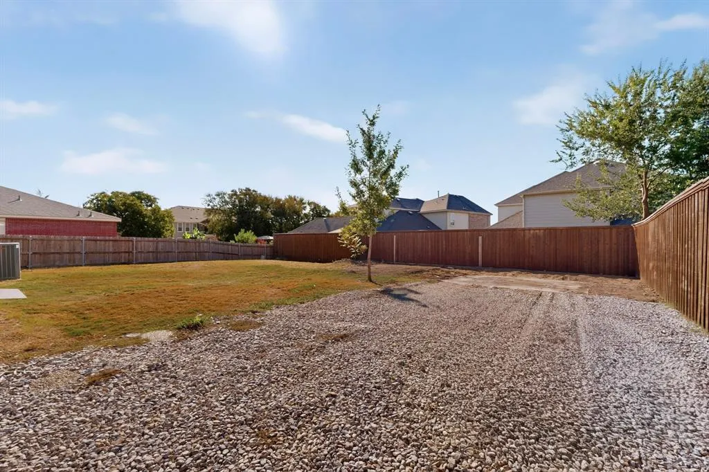 2424 Tailburton Court